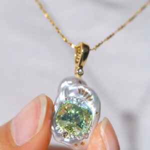 Aurora Peridot Pearl Pendant