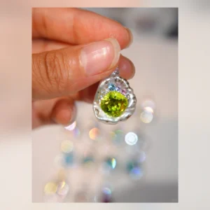 VELRI Sparkling Green Baroque Pearl Pendant